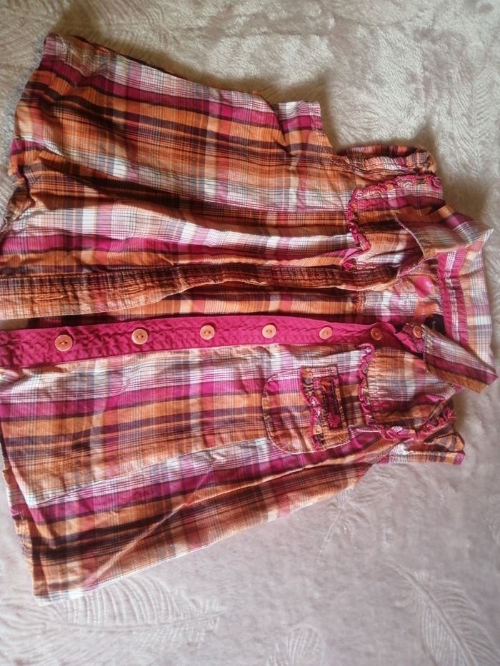 Très belle chemise à carreaux