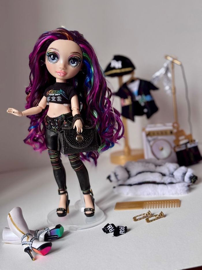 Lyric Lucas Rainbow High