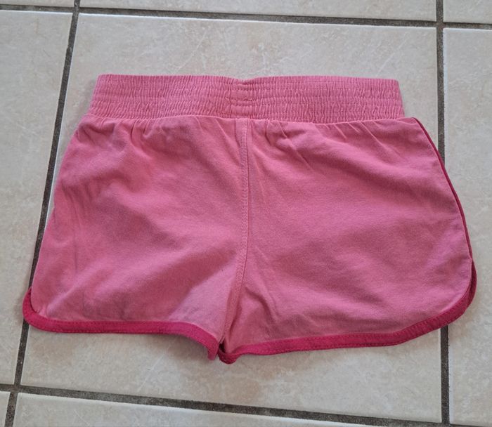 Short rose taille élastique 6 ans 👧 Winx en TBE - photo numéro 2