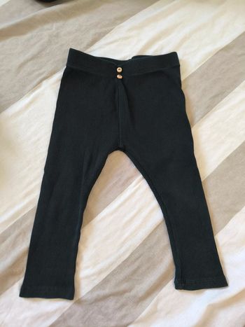 Legging noir détail boutons