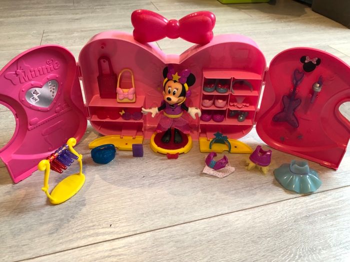 Dressing minnie - photo numéro 2