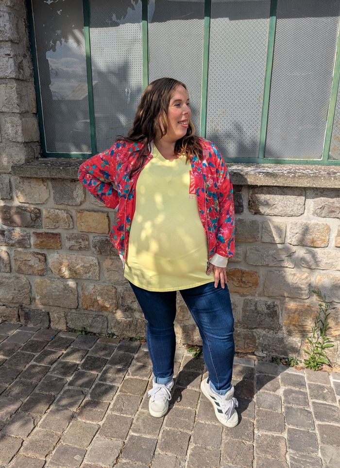 Bomber coloré Sousse détails dorés 
Taille 3XL - photo numéro 2