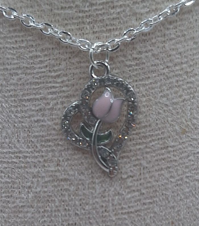 Collier cœur avec sa rose - photo numéro 2