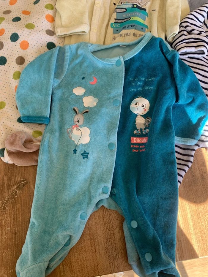 Lot 8 pyjamas velours 1 mois mixte - photo numéro 4