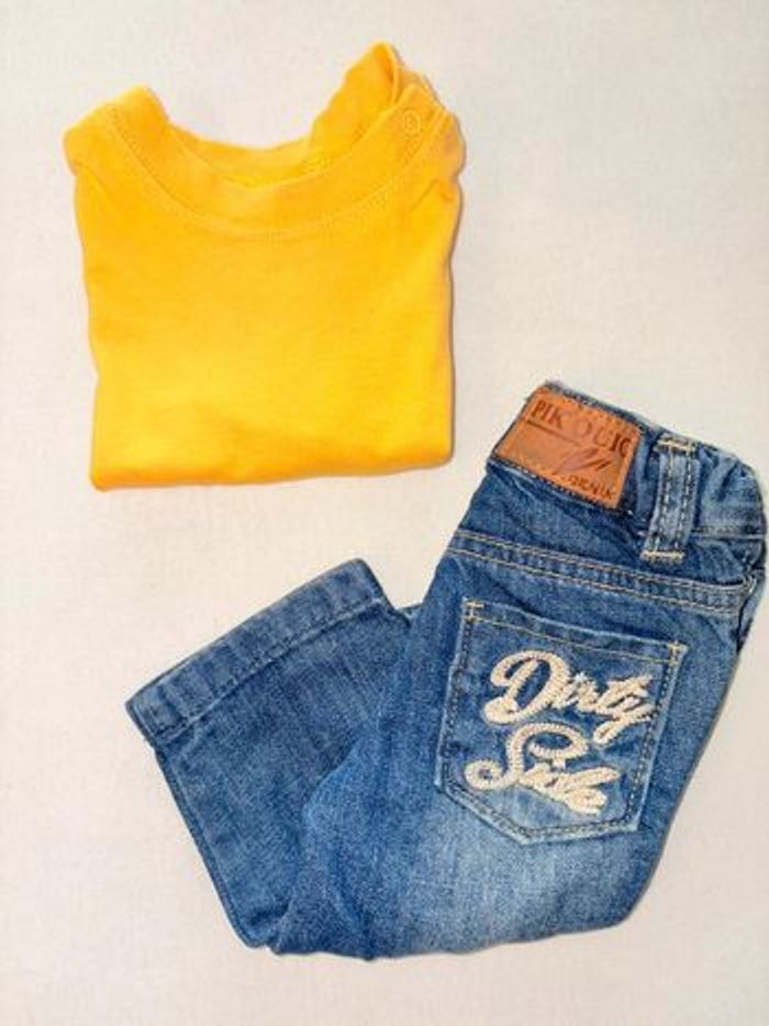 Ensemble t-shirt manche longue et pantalon 6 mois