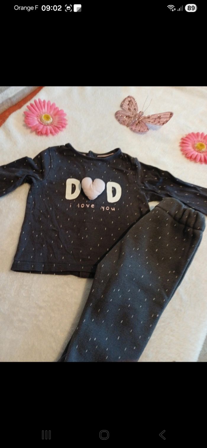 Ensemble bébé taille 6 mois - photo numéro 1