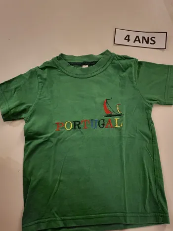 Tee shirt Haut Portugal Taille 4 ans