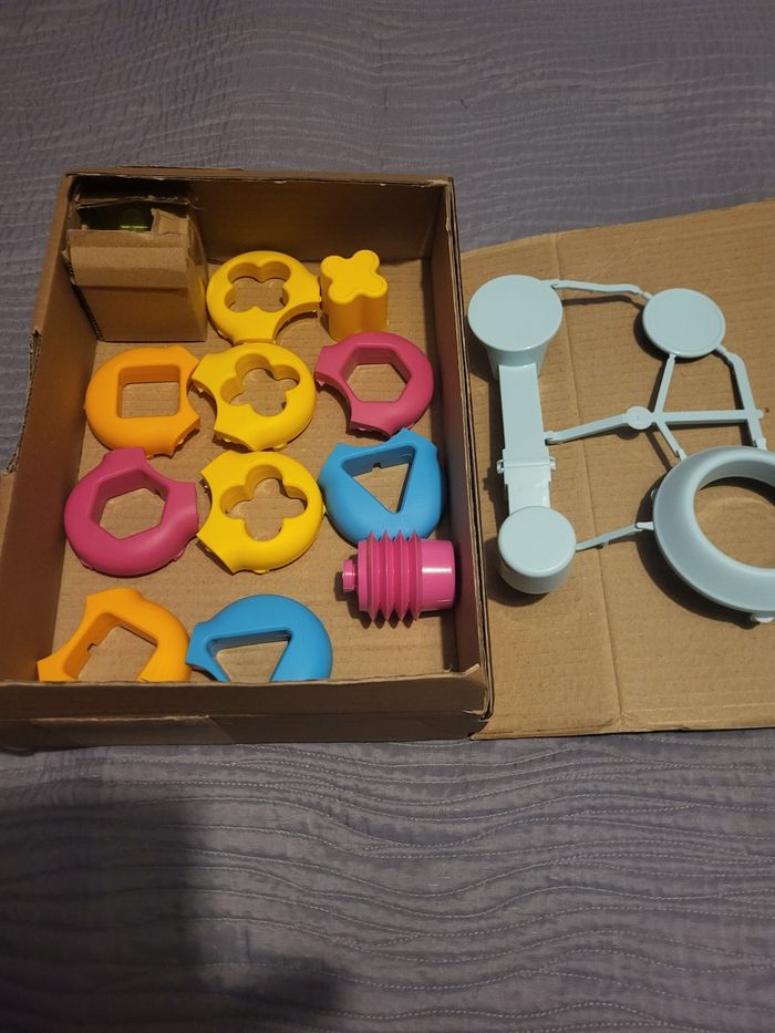 Pièces détachées rechange pour table activité smoby