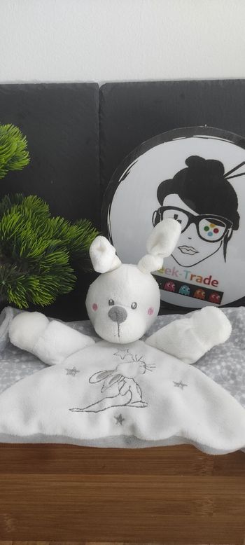 Doudou lapin blanc gris simba toys nicotoy étoile rose carré noeud