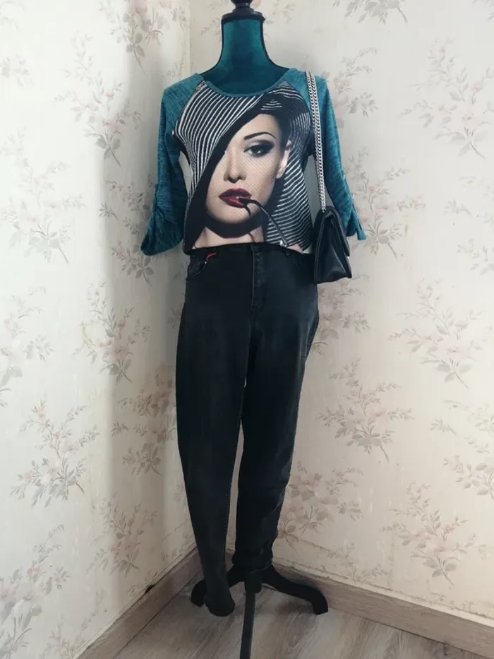 Pull fin bleu shiné imprimé femme sexy manches réglables / sans marque / (TU) - photo numéro 2