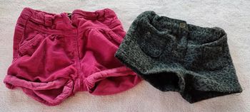 Lot de 2 shorts 12 mois tape à l'oeil