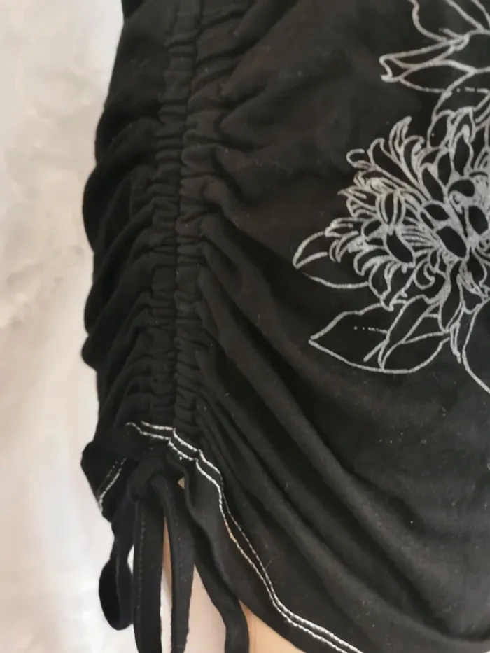 Top noir imprimé floral/dragonfly – La Mode est à Vous – T.38 - photo numéro 4