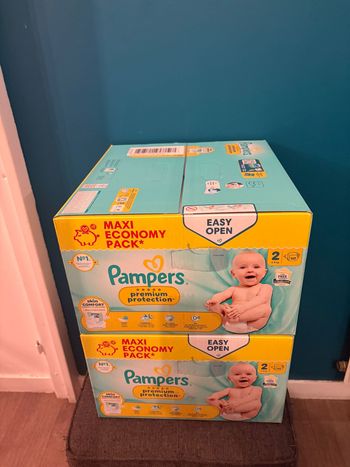 Lot de 2 MAXI packs 117 Pampers Premium protection Taille 2 (soit 234 couches)