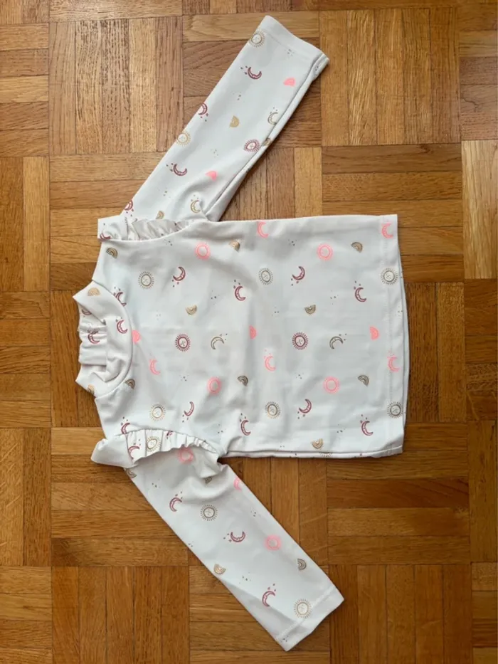 T-shirt anti UV Kiabi 6 mois neuf