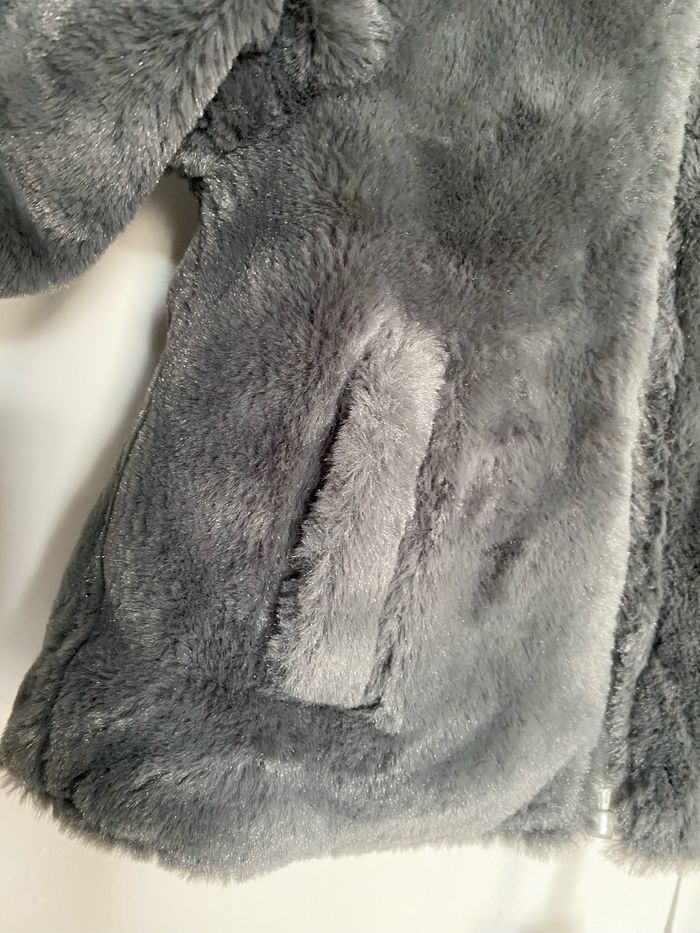 Manteau réversible argenté et fourrure synthétique - photo numéro 4