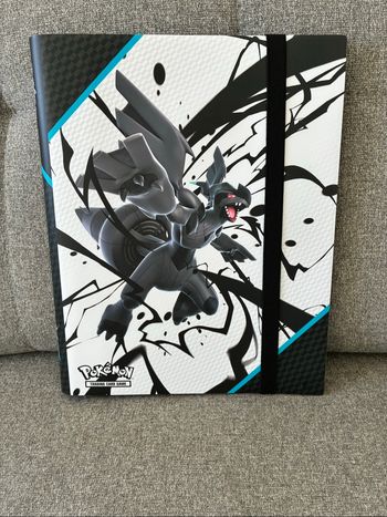 Classeur Pokémon Foudre Noire