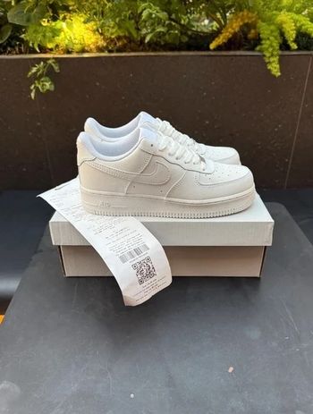 Nouveau Nike Air Force 1 Low '07 Blanc  Taille 42