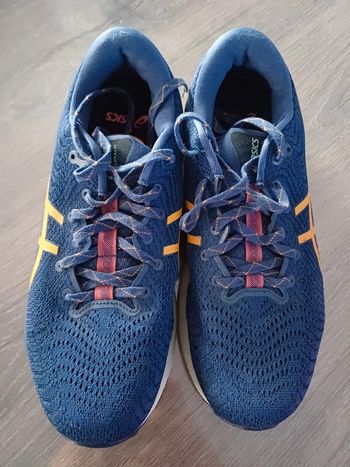 Tennis oasics gel cumulus ff blast Pointure 41.5