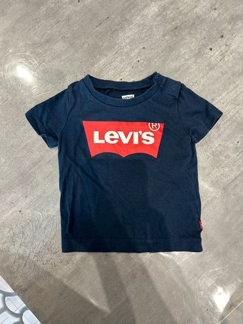 Tee shirt levis