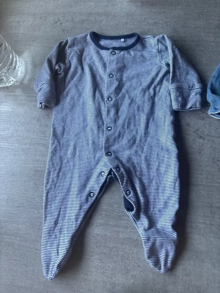 Pyjama 6 mois été - photo numéro 4