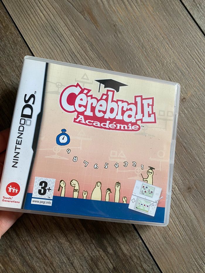 Jeu Nintendo DS avec boîte entraînement cérébral - photo numéro 1