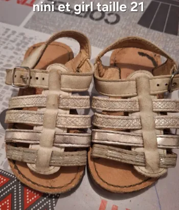 🎀 sandalette taille 21 nini et girls 🎀