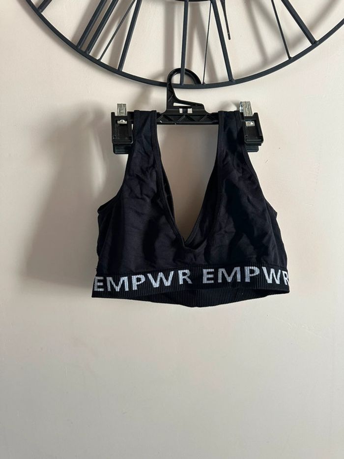 Brassière de sport neuve - photo numéro 3