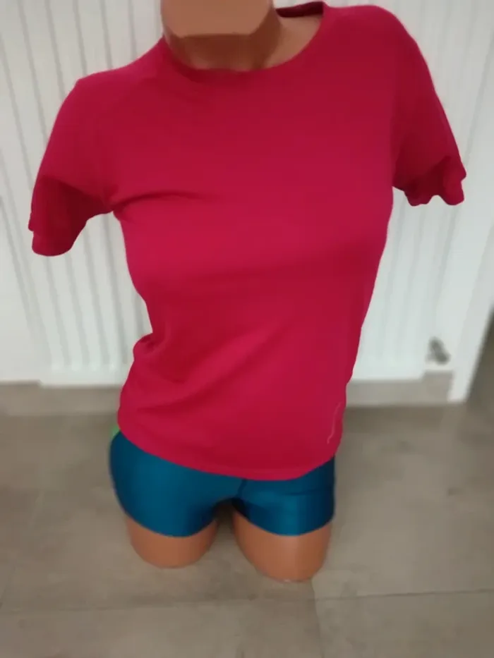 Lot trois débardeurs nike go sport taille 40 - photo numéro 7