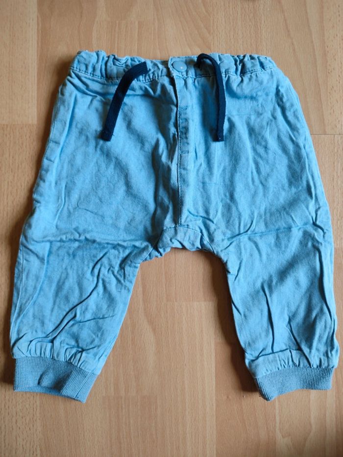 Lot tenue pantalon sarouel denim et sweat zippé gris à capuche Kiabi en 9M - photo numéro 4