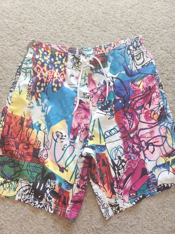 Short de plage avec filet taille L coloré