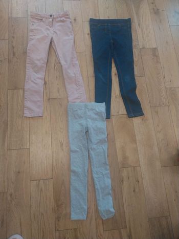 Lot 3 pantalons 8 ans