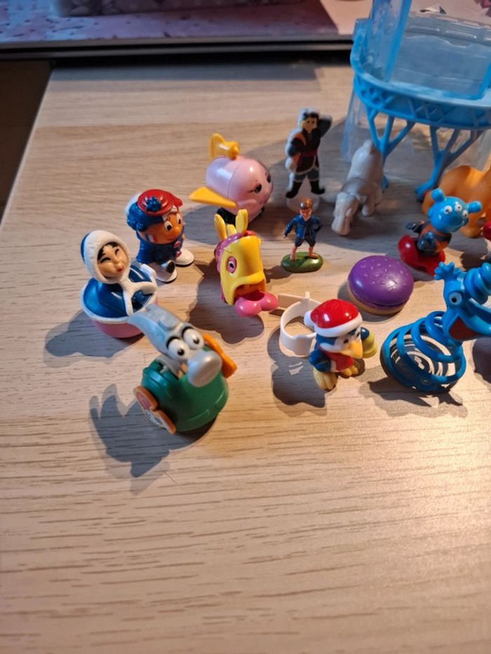 Lot de figurines - photo numéro 2