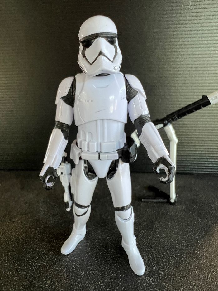 Storm Trooper du premier ordre - Figurine Star Wars 11cm - photo numéro 3