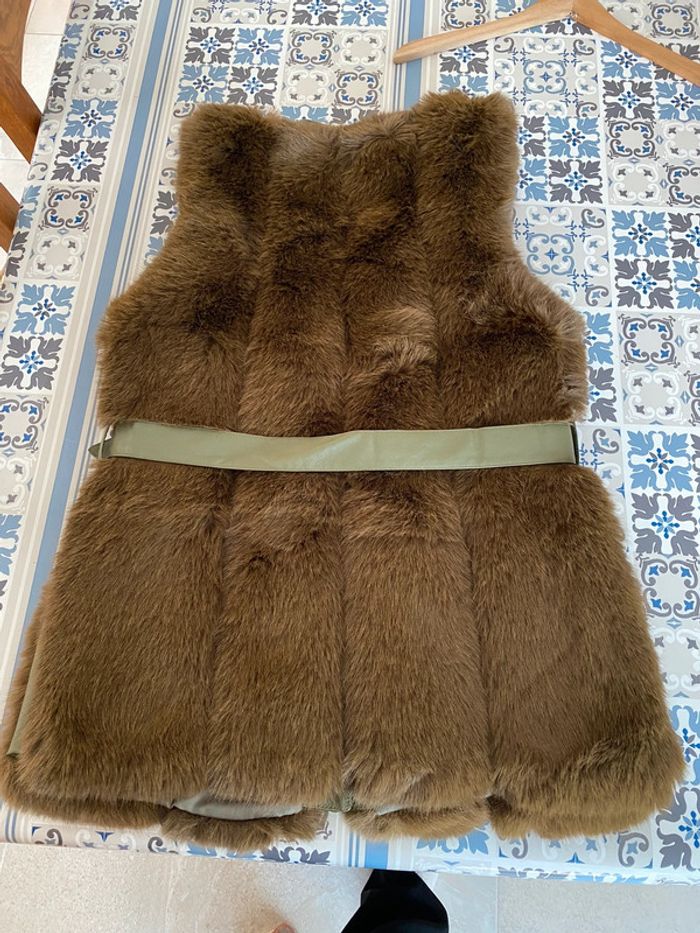 Manteau sans manches neuf - photo numéro 4