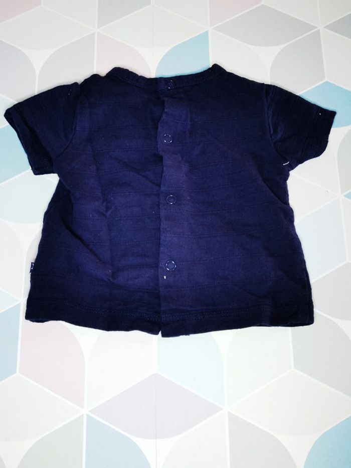 D2381 - tee-shirt garçon 3 mois - photo numéro 2