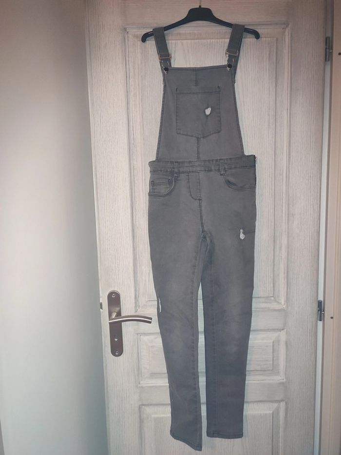 salopette grise en jean
