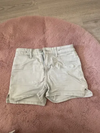 Short court fille jean clair