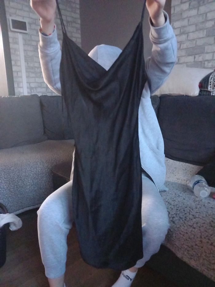 Robe nuisette bershka taille xs - photo numéro 1