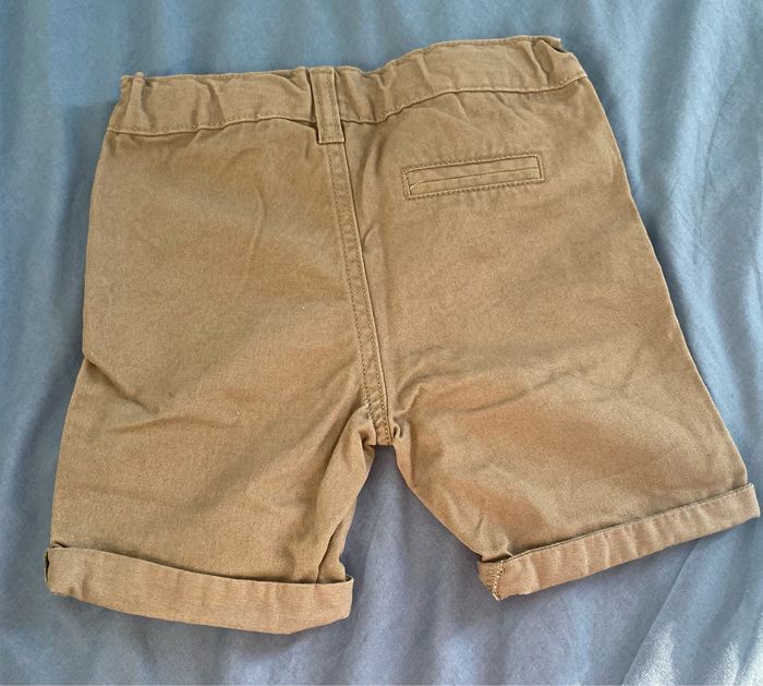 Short kaki 12-18 mois - photo numéro 2
