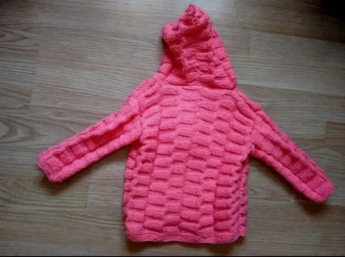 Gilet orange corail. Fait main. Fille. 
Taille 18 24 mois - photo numéro 5
