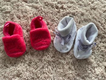 Lot de 2 paires de chaussons naissance Brioche et Kiabi