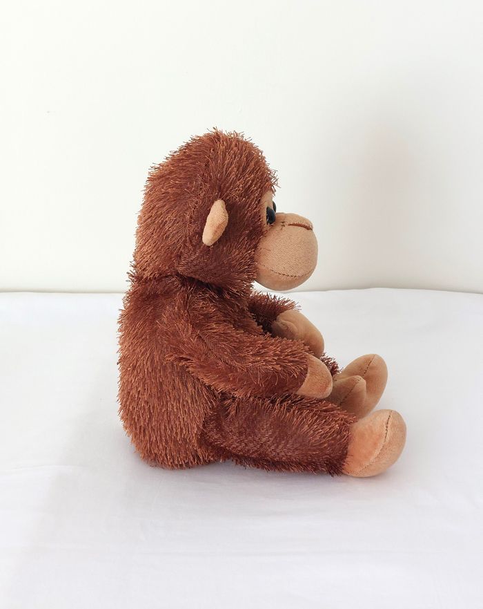 Peluche singe marron beige 24 cm Forest Distribution doudou bisou rouge poil fil - photo numéro 4
