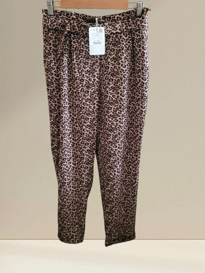 Pantalon Pull and Bear Taille L - photo numéro 4