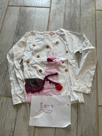 Très joli t-shirt hiver fille 8 ans