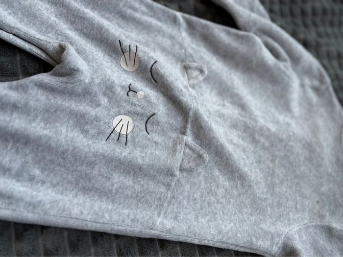 Lot de deux superbes pyjamas mixte pour bébé , taille 6mois - photo numéro 5