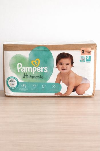 Couche Pampers taille 3