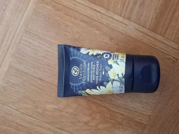 Vend mini gommage Yves rocher