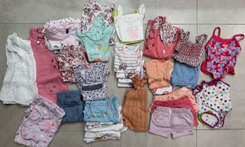 Lot vêtements fille 12  mois