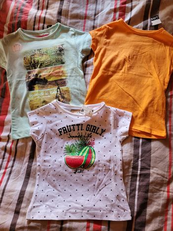 Lot de tee shirt neufs