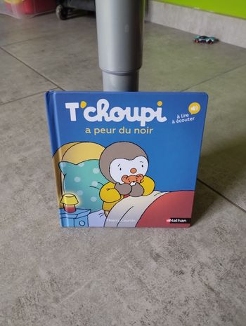 Livre T'choupi a peur du noir